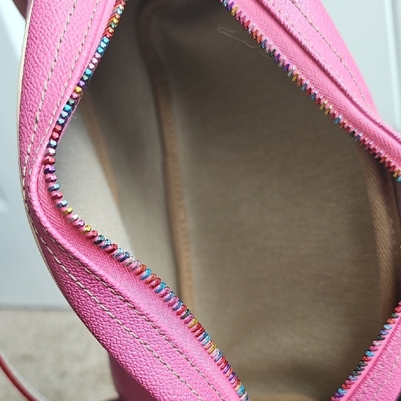Dooney & Bourke NWT Pink Crossbody Bag RAINBOW ZIPPER - Picture 11 of 11